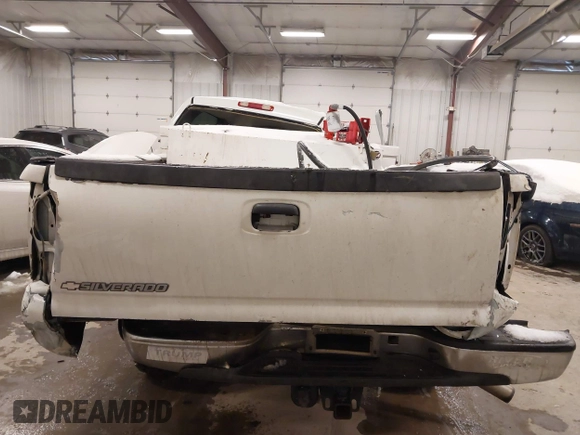 2006 Chevrolet Silverado 1500 with VIN 1GBHC23246F128626, listed as a IAAI auction lot 41574542 with Not Provided miles and . Bid and sale history available at DreamBid. Image 16.