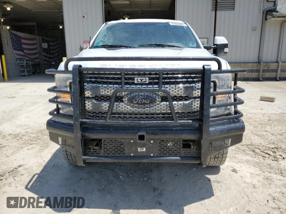 2017 Ford F-350 Platinum z VIN 1FT8W3BT7HED15922, wystawiony jako Copart lot #57836685 z przebiegiem 207 343 mil mil oraz Szkoda całkowita • Salvage title. Historia ofert i sprzedaży dostępna na DreamBid. Obrazek 5.