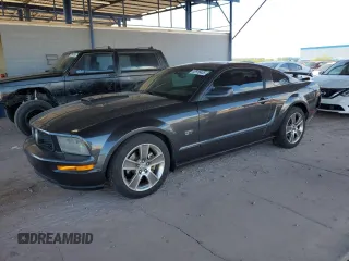 2008 Ford Mustang GT Deluxe with VIN 1ZVHT82H185168088, listed as a Copart auction lot 52916435 with 124,788 mi miles and Non Repairable. Bid and sale history available at carsss.com. Image 1.