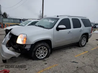2011 GMC Yukon Denali z VIN 1GKS2EEF6BR284704, wystawiony jako Copart lot #41404595 z przebiegiem 214 386 mil mil oraz Szkoda całkowita • Salvage title. Historia ofert i sprzedaży dostępna na DreamBid. Obrazek 1.