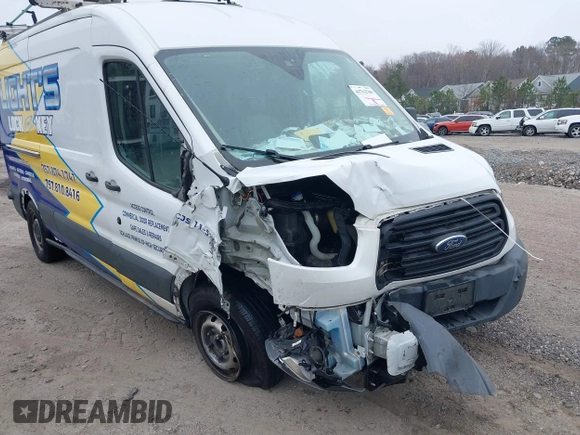 2018 Ford Transit z VIN 1FTYR2CM4JKB28167, wystawiony jako IAAI lot #41762709 z przebiegiem 123 554 mil mil oraz . Historia ofert i sprzedaży dostępna na DreamBid. Obrazek 6.