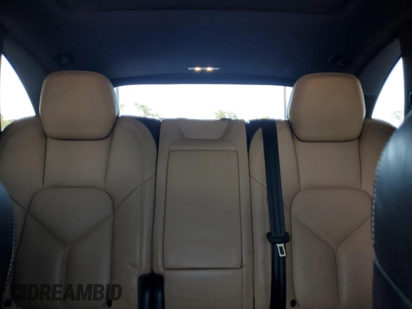 2018 Porsche Cayenne S z VIN WP1AB2A20JLA60448, wystawiony jako Copart lot #68556394 z przebiegiem 58 681 mil mil oraz Szkoda całkowita • Salvage title. Historia ofert i sprzedaży dostępna na DreamBid. Obrazek 10.