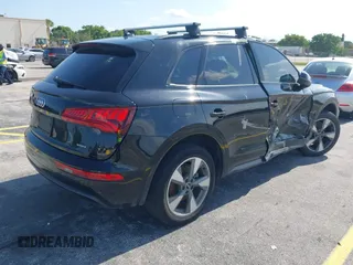 2020 Audi Q5 Premium with VIN WA1ANAFY2L2085872, listed as a IAAI auction lot 42354349 with 67,682 mi miles and . Bid and sale history available at DreamBid. Image 4.