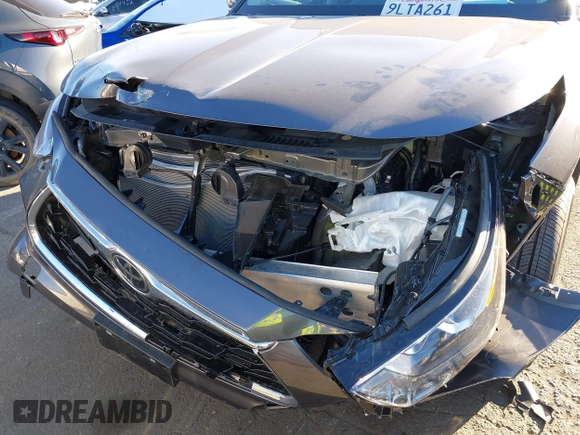 2024 Toyota Highlander LE z VIN 5TDKDRAH7RS534256, wystawiony jako IAAI lot #41609608 z przebiegiem 6 255 mil mil oraz . Historia ofert i sprzedaży dostępna na DreamBid. Obrazek 6.
