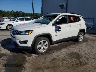 2018 Jeep Compass Altitude с VIN 3C4NJDBB8JT423289, выставлен на аукционе Copart как лот 53066075 с пробегом Не указан миль и Списание • Salvage title. История ставок и продаж доступна на DreamBid. Изображение 1.