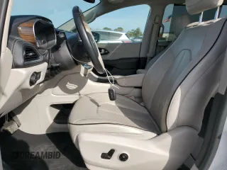 2021 Chrysler Pacifica Limited z VIN 2C4RC3GG6MR590610, wystawiony jako Copart lot #48394325 z przebiegiem 86 984 mil mil oraz Szkoda całkowita • Salvage title. Historia ofert i sprzedaży dostępna na DreamBid. Obrazek 7.