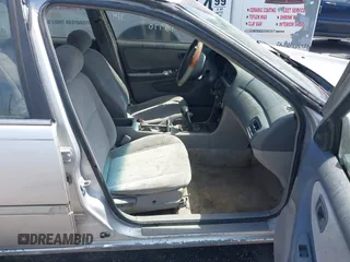1999 Nissan Altima XE with VIN 1N4DL01D7XC181770, listed as a IAAI auction lot 41747919 with 197,601 mi miles. Bid and sale history available at carsss.com. Image 5.