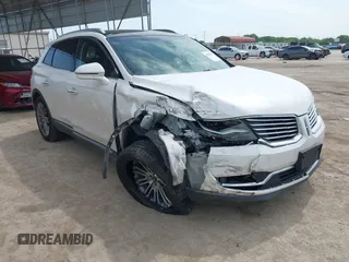 2018 Lincoln MKX Reserve z VIN 2LMPJ6LR0JBL19858, wystawiony jako IAAI lot #41958121 z przebiegiem 102 730 mil mil oraz . Historia ofert i sprzedaży dostępna na DreamBid. Obrazek 1.