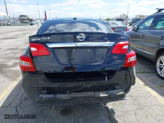 2019 Nissan Sentra SR with VIN 3N1AB7AP3KY333145, listed as a IAAI auction lot 41939140 with 123,502 mi miles. Bid and sale history available at carsss.com. Image 17.