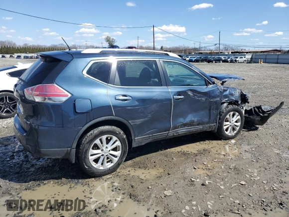 2015 Nissan Rogue SL z VIN 5N1AT2MV8FC915050, wystawiony jako Copart lot #50348105 z przebiegiem 123 072 mil mil oraz Szkoda całkowita • Salvage title. Historia ofert i sprzedaży dostępna na DreamBid. Obrazek 3.