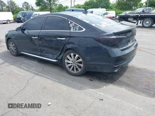 2015 Hyundai Sonata Limited z VIN 5NPE34AF4FH093298, wystawiony jako IAAI lot #42123513 z przebiegiem 206 337 mil mil oraz . Historia ofert i sprzedaży dostępna na DreamBid. Obrazek 3.