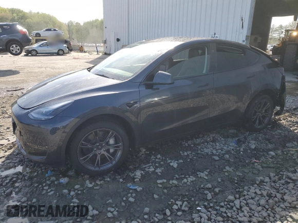 2024 Tesla Model Y Long Range with VIN 7SAYGDEE7RA307013, listed as a Copart auction lot 54767595 with 12,953 mi miles and Salvage Title. Bid and sale history available at DreamBid. Image 1.
