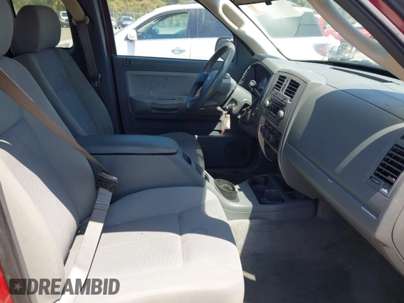 2006 Dodge Dakota SLT with VIN 1D7HE42K96S570558, listed as a IAAI auction lot 42016089 with 144,365 mi miles and . Bid and sale history available at carsss.com. Image 5.