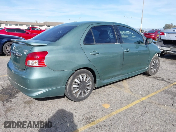 2008 Toyota Yaris with VIN JTDBT923281199585, listed as a IAAI auction lot 41404076 with 207,142 mi miles. Bid and sale history available at carsss.com. Image 4.