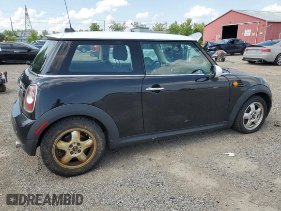 2011 MINI Hardtop with VIN WMWSU3C51BT183638, listed as a Copart auction lot 62762925 with Not provided miles and Non repairable. Bid and sale history available at DreamBid. Image 3.