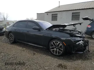 2023 BMW 7 Series 760i xDrive z VIN WBA33EJ00PCN22844, wystawiony jako Copart lot #47790414 z przebiegiem Nie podano mil oraz Szkoda całkowita • Salvage title. Historia ofert i sprzedaży dostępna na DreamBid. Obrazek 4.