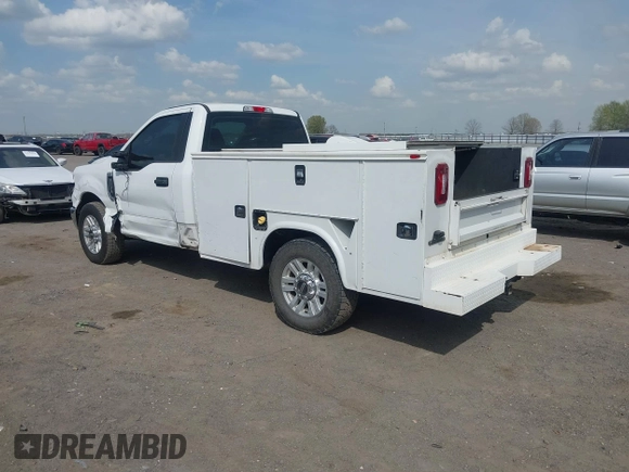 2019 Ford F-350 with VIN 1FDBF3A67KEG49808, listed as a IAAI auction lot 41907987 with 56,677 mi miles and . Bid and sale history available at DreamBid. Image 3.