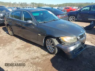 2006 BMW 3 Series 330xi z VIN WBAVD33556KV60142, wystawiony jako IAAI lot #41387837 z przebiegiem 255 400 mil mil oraz . Historia ofert i sprzedaży dostępna na DreamBid. Obrazek 1.