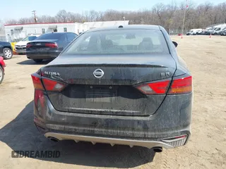 2020 Nissan Altima 2.5 SR with VIN 1N4BL4CV9LC216579, listed as a IAAI auction lot 41710142 with 115,185 mi miles. Bid and sale history available at carsss.com. Image 16.