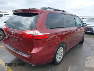 2015 Toyota Sienna XLE with VIN 5TDYK3DC0FS565597, listed as a IAAI auction lot 42062160 with 181,543 mi miles. Bid and sale history available at carsss.com. Image 4.