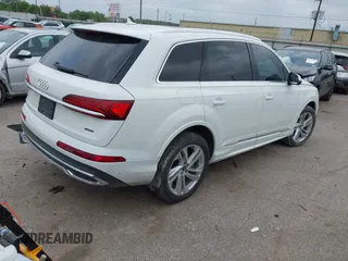 2021 Audi Q7 Premium Plus with VIN WA1LXAF71MD013285, listed as a IAAI auction lot 41962332 with 81,746 mi miles and . Bid and sale history available at DreamBid. Image 4.