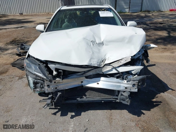 2018 Toyota Camry LE with VIN JTNB11HK2J3000269, listed as a IAAI auction lot 41812634 with 248,881 mi miles. Bid and sale history available at carsss.com. Image 11.