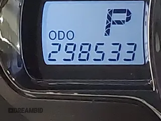 2011 Toyota Sienna SE with VIN 5TDXK3DC6BS112848, listed as a IAAI auction lot 41506859 with 298,533 mi miles. Bid and sale history available at carsss.com. Image 15.