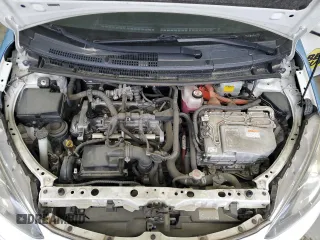 2017 Toyota Prius One with VIN JTDKDTB32H1593310, listed as a Copart auction lot 52555345 with 104,156 mi miles and Clean Title. Bid and sale history available at carsss.com. Image 12.