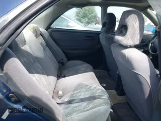 1999 Acura Integra LS z VIN JH4DB7659XS002365, wystawiony jako IAAI lot #42343805 z przebiegiem 122 081 mil mil oraz . Historia ofert i sprzedaży dostępna na DreamBid. Obrazek 8.