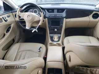 2010 Mercedes-Benz CLS-Class CLS 550 with VIN WDDDJ7CBXAA165625, listed as a Copart auction lot 72983684 with 143,868 mi miles and Salvage Title. Bid and sale history available at carsss.com. Image 8.