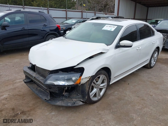 2013 Volkswagen Passat TDI SEL Premium with VIN 1VWCN7A3XDC118087, listed as a IAAI auction lot 41780198 with 305,872 mi miles. Bid and sale history available at carsss.com. Image 17.