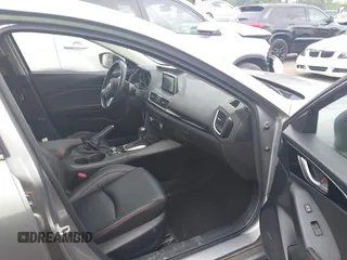 2014 Mazda 3 i Grand Touring z VIN 3MZBM1M73EM110150, wystawiony jako IAAI lot #42260717 z przebiegiem 104 240 mil mil oraz . Historia ofert i sprzedaży dostępna na DreamBid. Obrazek 5.