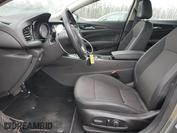 2018 Buick Regal with VIN W04GN6SX7J1142803, listed as a Copart auction lot 80958504 with 52,613 mi miles and Salvage Title. Bid and sale history available at DreamBid. Image 7.