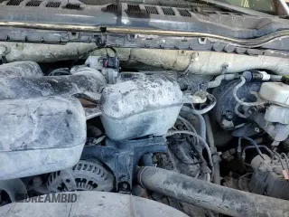 2017 Ford F-250 XL z VIN 1FT7X2B64HEB93517, wystawiony jako Copart lot #87439265 z przebiegiem 136 239 mil mil oraz Czysty tytuł • Clean title. Historia ofert i sprzedaży dostępna na DreamBid. Obrazek 13.