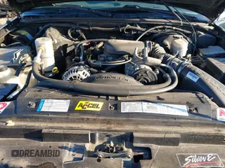 2001 GMC Sonoma with VIN 1GTCT19W518236681, listed as a IAAI auction lot 41685526 with 98,524 mi miles and . Bid and sale history available at DreamBid. Image 10.