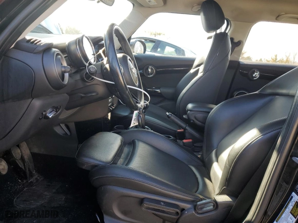2015 MINI Cooper Hardtop 4 Door S with VIN WMWXU3C57FT892389, listed as a Copart auction lot 44304325 with 91,697 mi miles and Salvage Title. Bid and sale history available at carsss.com. Image 7.