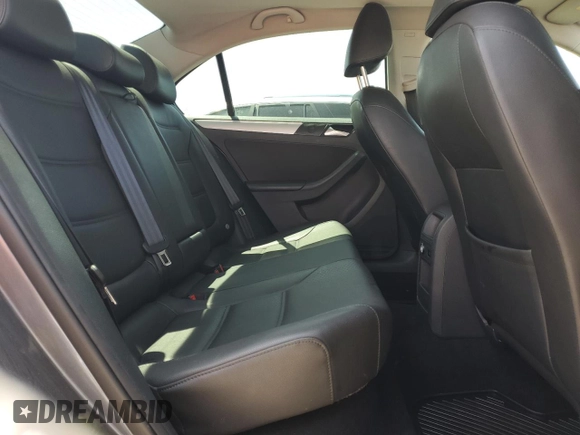 2013 Volkswagen Jetta SE with VIN 3VWDX7AJ8DM262510, listed as a Copart auction lot 51380935 with 176,064 mi miles and Clean title. Bid and sale history available at DreamBid. Image 10.