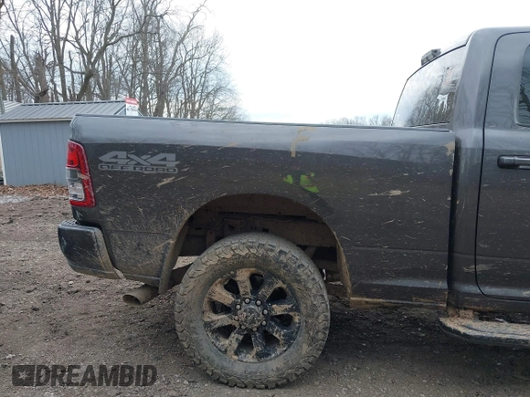 2020 Ram 2500 Big Horn with VIN 3C6UR5DL1LG261444, listed as a IAAI auction lot 41903347 with 56,693 mi miles. Bid and sale history available at carsss.com. Image 12.