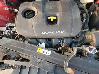 2019 Hyundai Kona SE z VIN KM8K12AA6KU280877, wystawiony jako Copart lot #70575505 z przebiegiem 68 738 mil mil oraz Szkoda całkowita • Salvage title. Historia ofert i sprzedaży dostępna na DreamBid. Obrazek 16.