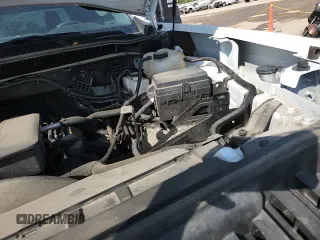 2024 Chevrolet Silverado 2500HD Custom z VIN 1GC4YME77RF231625, wystawiony jako Copart lot #69311755 z przebiegiem 61 611 mil mil oraz Szkoda całkowita • Salvage title. Historia ofert i sprzedaży dostępna na DreamBid. Obrazek 13.
