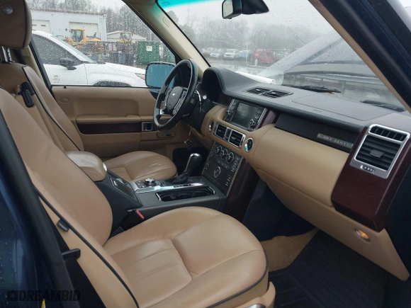 2011 Land Rover Range Rover HSE with VIN SALME1D42BA335109, listed as a IAAI auction lot 41494989 with 102,676 mi miles. Bid and sale history available at carsss.com. Image 5.