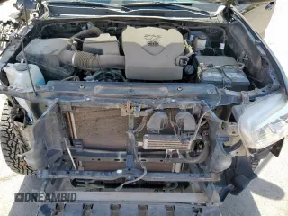 2019 Toyota Tacoma SR5 with VIN 5TFAZ5CN5KX085412, listed as a Copart auction lot 61011315 with 46,384 mi miles and Salvage title. Bid and sale history available at DreamBid. Image 11.