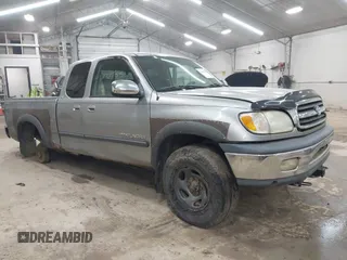 2001 Toyota Tundra SR5 with VIN 5TBBT441215169714, listed as a IAAI auction lot 42121755 with 130,202 mi miles and . Bid and sale history available at carsss.com. Image 1.