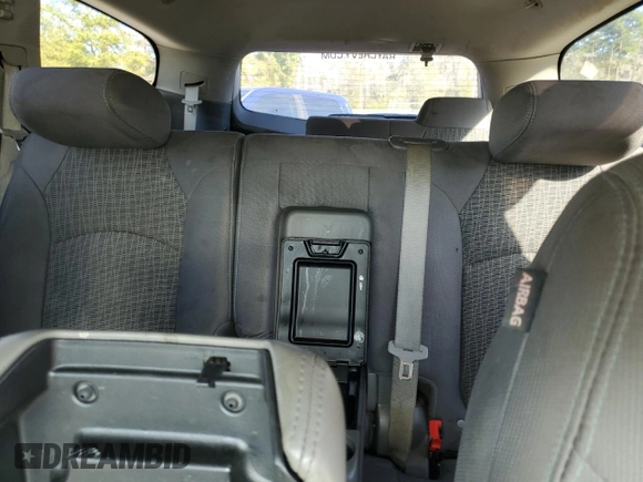 2016 Chevrolet Traverse LS with VIN 1GNKRFKD5GJ267762, listed as a Copart auction lot 88029005 with Not Provided miles and Salvage Title. Bid and sale history available at carsss.com. Image 10.