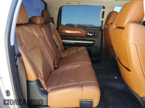 2017 Toyota Tundra Platinum z VIN 5TFAW5F11HX670840, wystawiony jako Copart lot #45972045 z przebiegiem 159 320 mil mil oraz Szkoda całkowita • Salvage title. Historia ofert i sprzedaży dostępna na DreamBid. Obrazek 10.