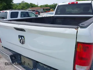 2019 Ram 1500 Tradesman с VIN 3C6JR7DT1KG585748, выставлен на аукционе IAAI как лот 42388256 с пробегом 161 573 миль миль и . История ставок и продаж доступна на DreamBid. Изображение 21.