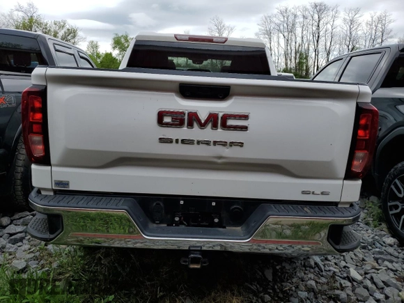 2023 GMC Sierra 1500 with VIN 1GTUUBE84PZ327510, listed as a Copart auction lot 51716385 with 30,590 mi miles and Salvage Title. Bid and sale history available at DreamBid. Image 6.