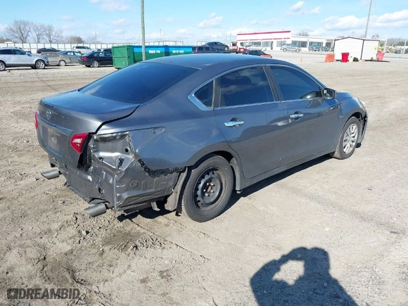 2017 Nissan Altima 2.5 S with VIN 1N4AL3AP4HN366542, listed as a IAAI auction lot 41256463 with 220,000 mi miles. Bid and sale history available at carsss.com. Image 4.