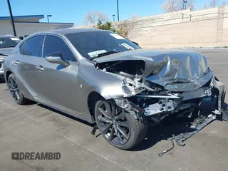 2022 Lexus IS 350 F Sport z VIN JTHGZ1B21N5049662, wystawiony jako IAAI lot #41621007 z przebiegiem 39 045 mil mil oraz . Historia ofert i sprzedaży dostępna na DreamBid. Obrazek 1.