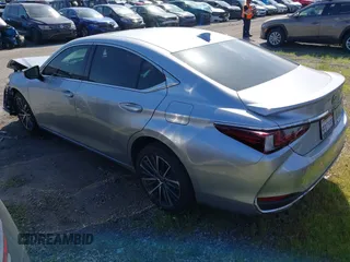 2023 Lexus ES with VIN 58ADA1C15PU029154, listed as a IAAI auction lot 41232311 with 15,900 mi miles. Bid and sale history available at carsss.com. Image 3.
